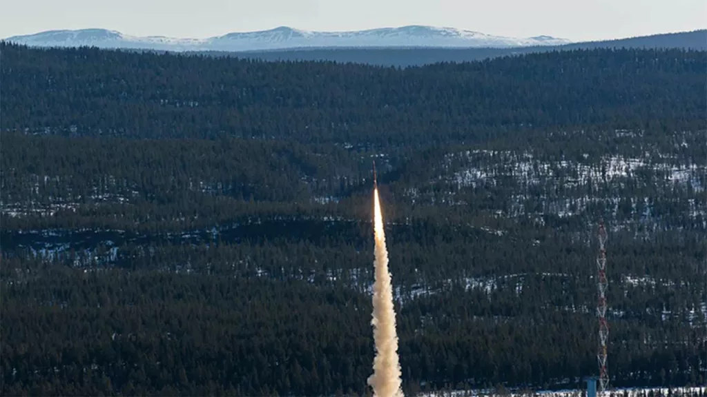 Svensk raket missade landningsplats stor som halva Skåne – slog ner i Norge