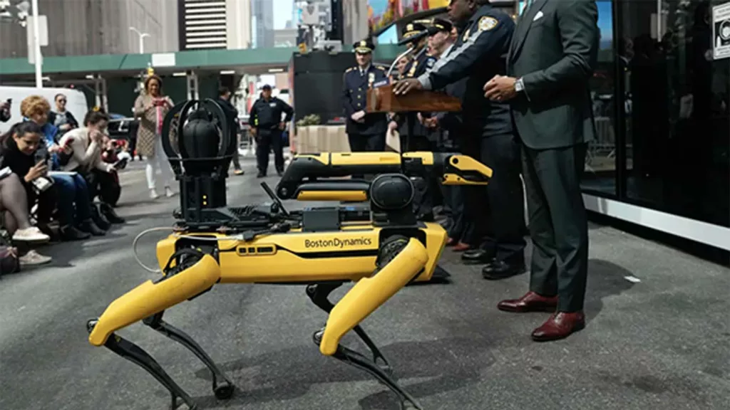 Polisens nya ”vapen” mot kriminella – robothundar!