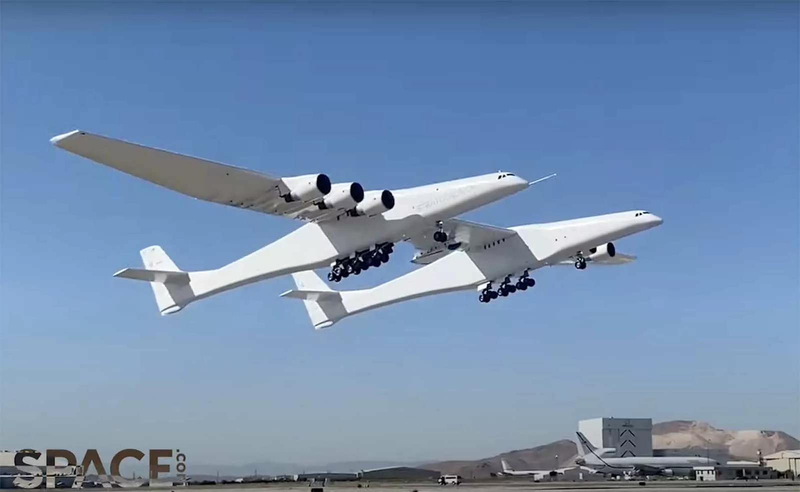 Här lyfter världens största flygplan – med ett unikt uppdrag